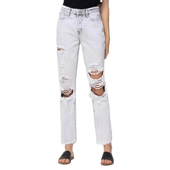 VERVET BY FLYING MONKEY Denim - NWT Vervet by Flying Monkey Distressed mom Jean 29 Light Gray